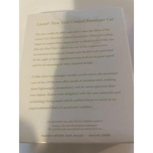 Lionel New York Central Passenger Car Christmas OrnamentHallmark Keepsake - Picture 2 of 3